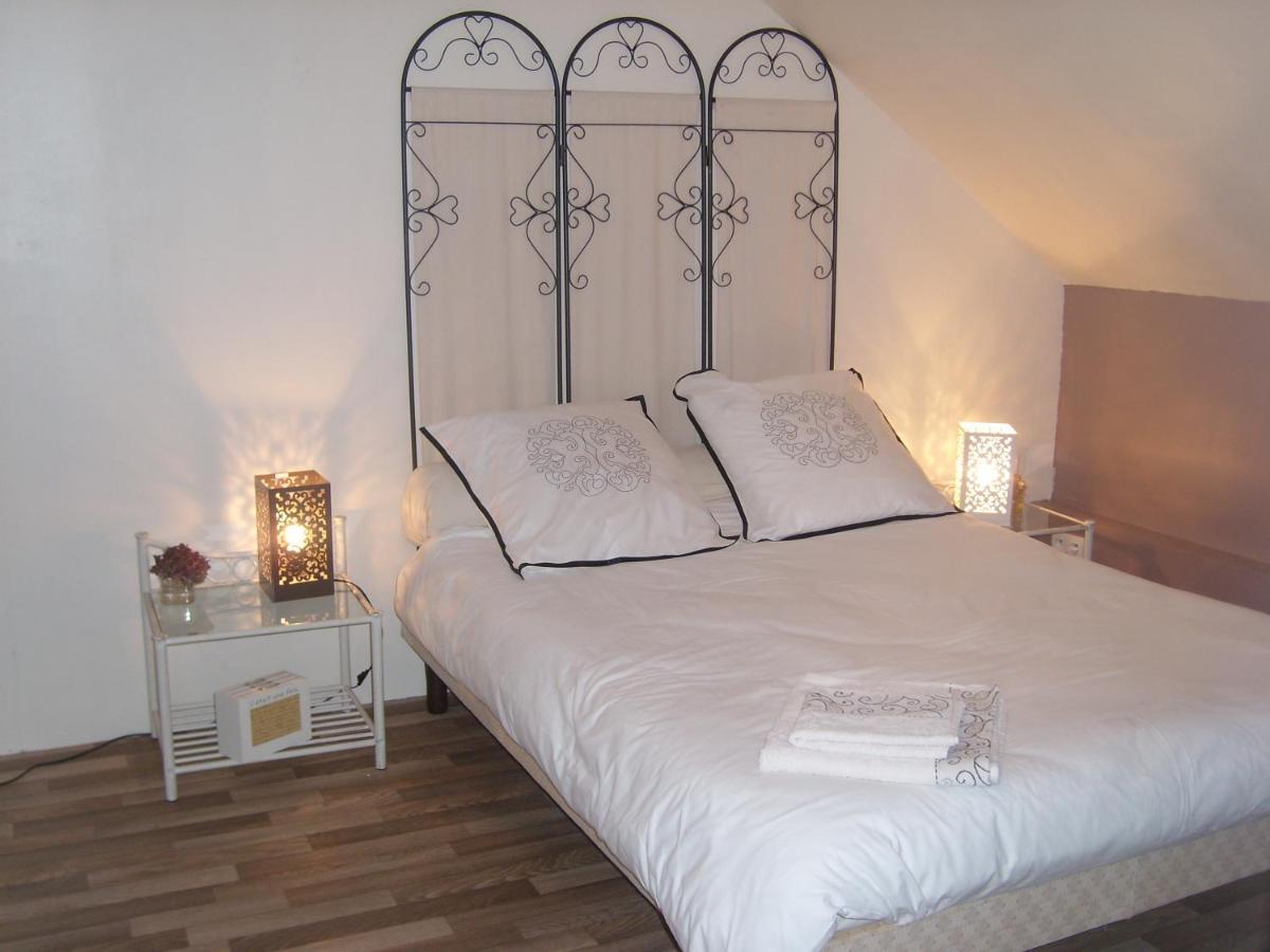 Domaine De La Basse Orme Bed & Breakfast Les Iffs Exterior photo