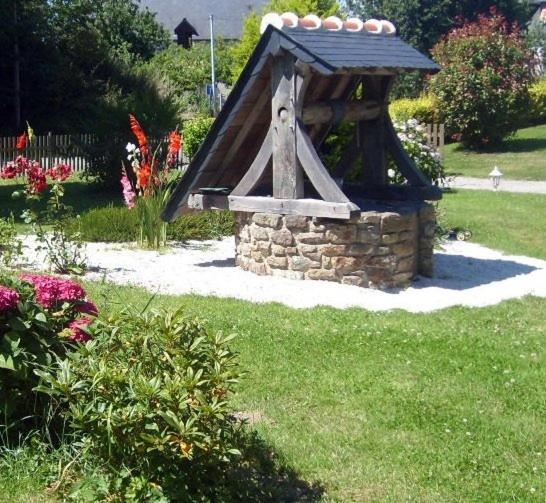 Domaine De La Basse Orme Bed & Breakfast Les Iffs Exterior photo